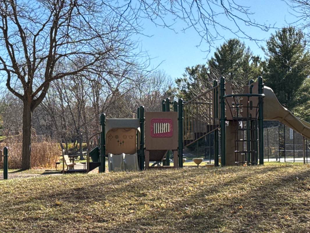 walking near me in Stricker Park in autumn