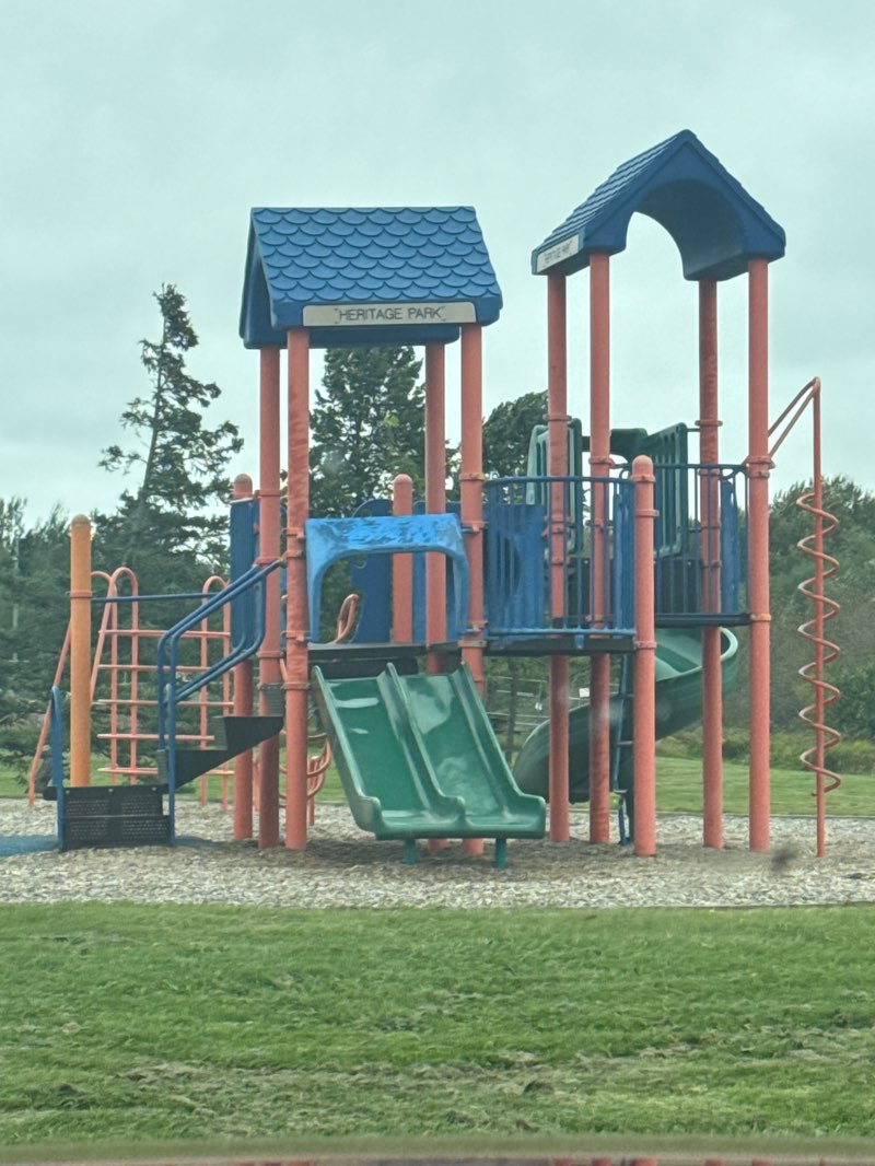 walking near me in Heritage Park in autumn
