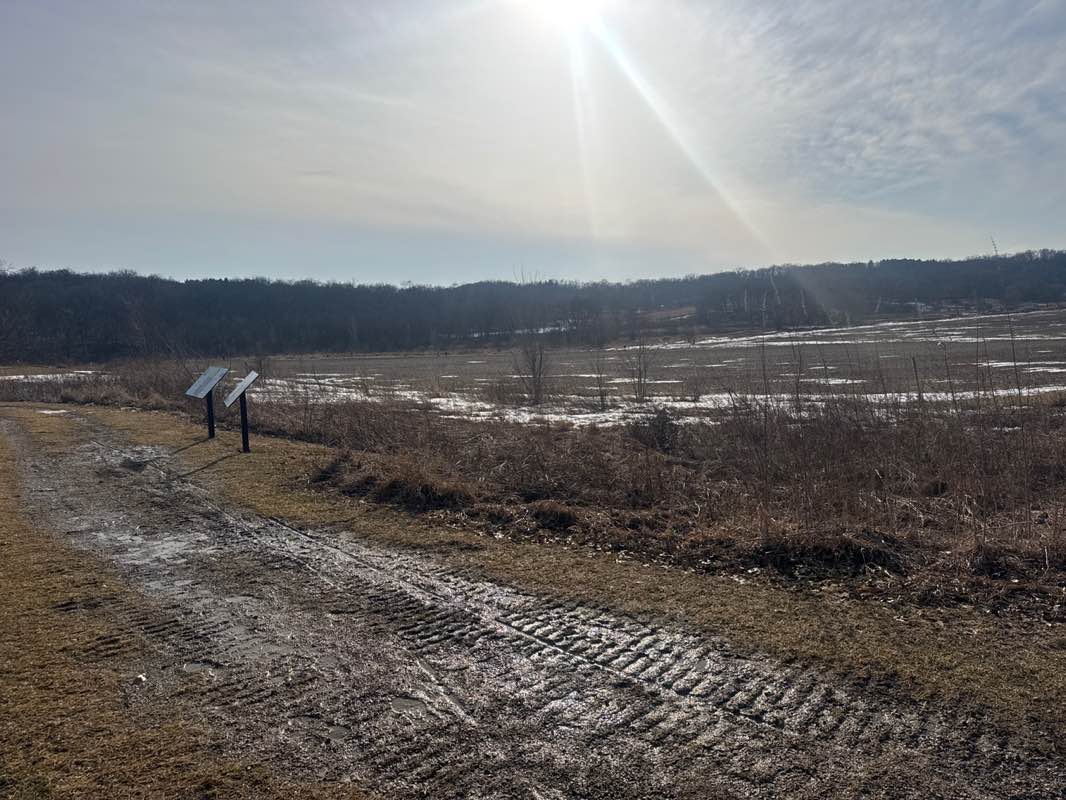 walking near me in Donald County Park in winter