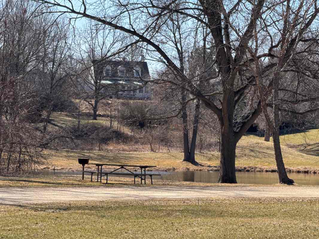 walking near me in Osborne Park in spring