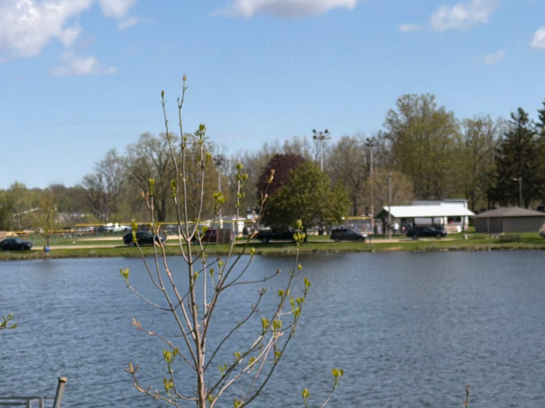 walking near me in Lake Leota Park in spring