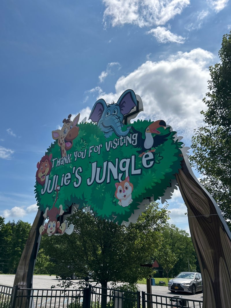 walking near me in Lime Kiln Recreation Center in summer