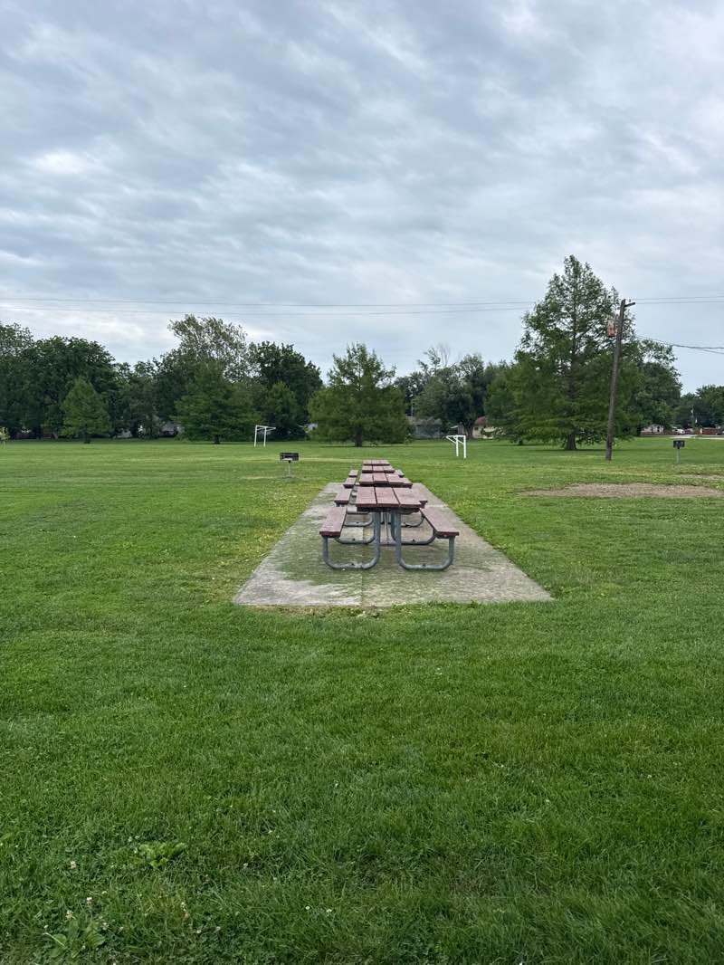 walking near me in Nichols Park in summer