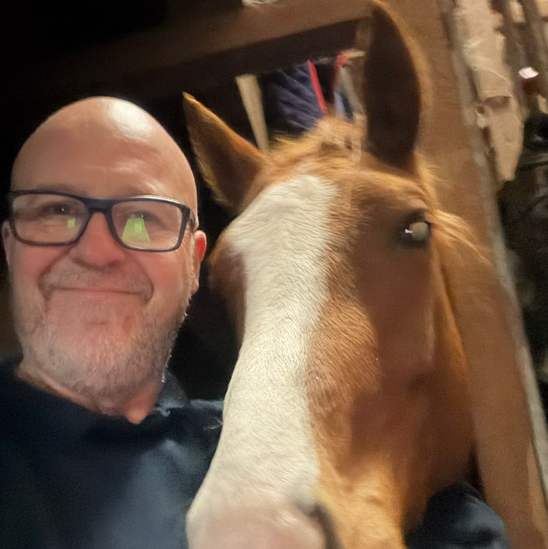 Simon.  🏴󠁧󠁢󠁥󠁮󠁧󠁿 🇬🇧