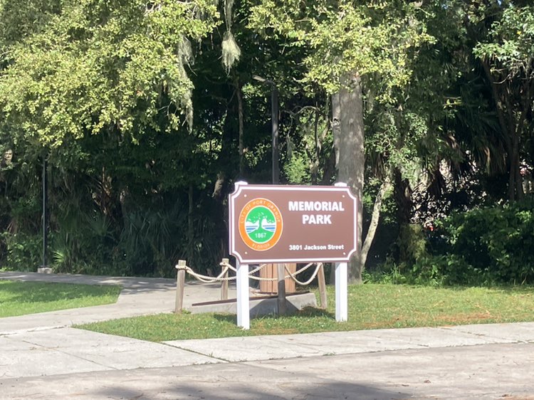 walking near me in Memorial Park in autumn