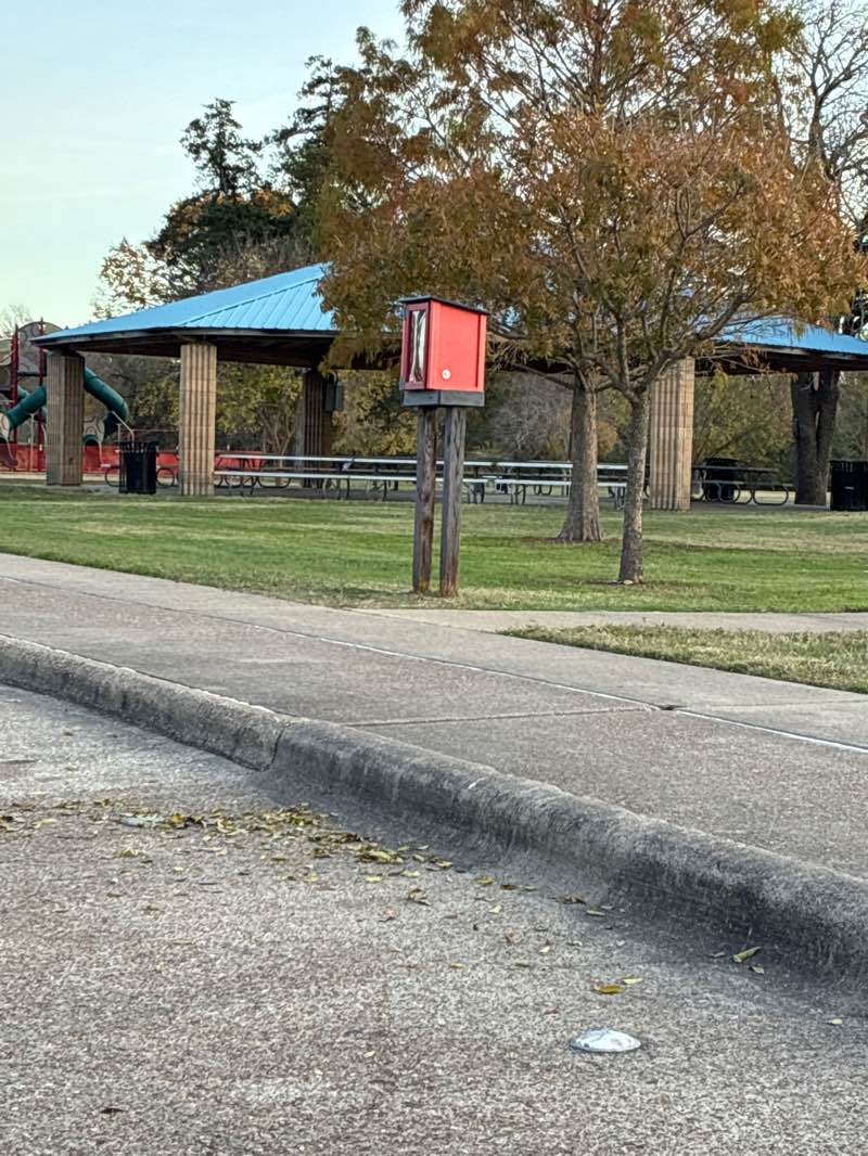 walking near me in Tanglewood Park in winter