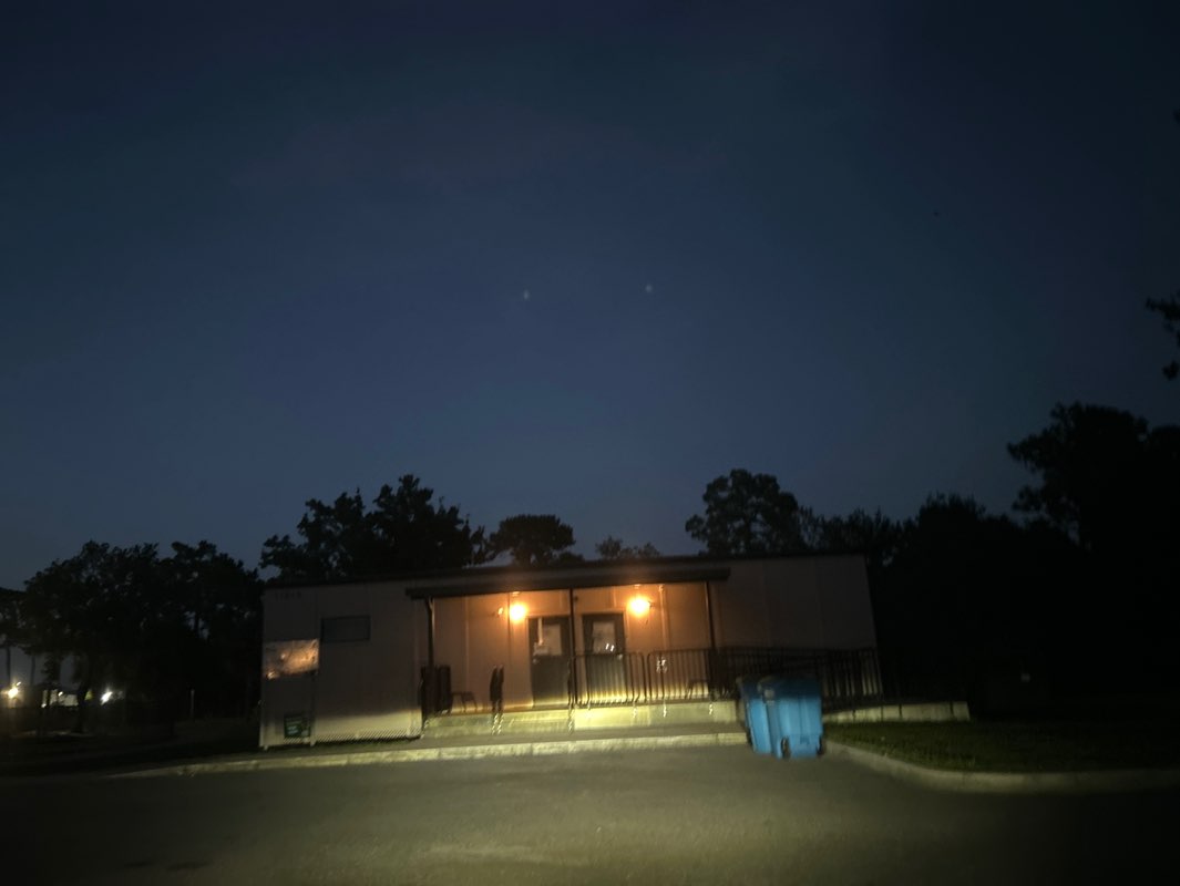walking near me in East Orange Park in autumn