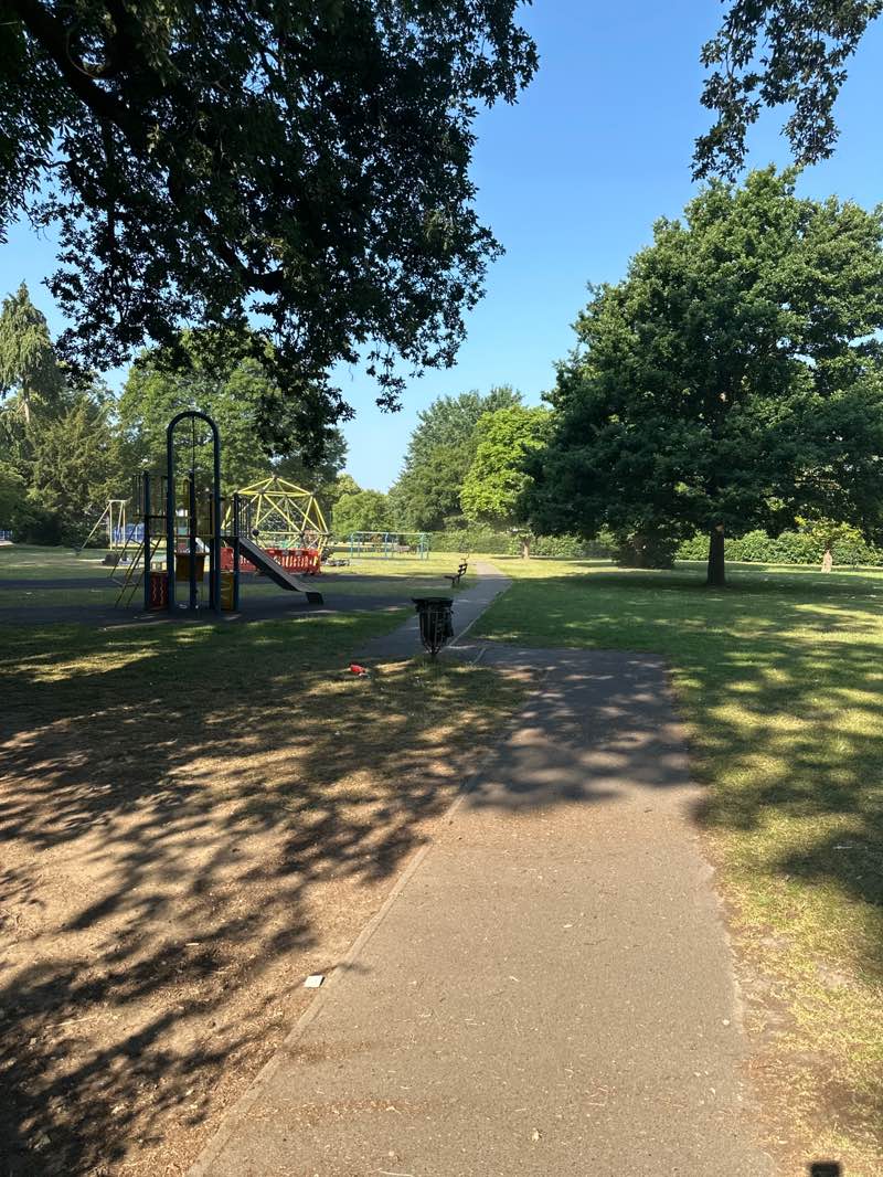 walking near me in Kedermister Park in summer