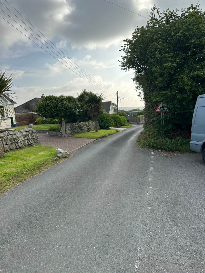 walking near me in Fraddon Millennium Green in autumn