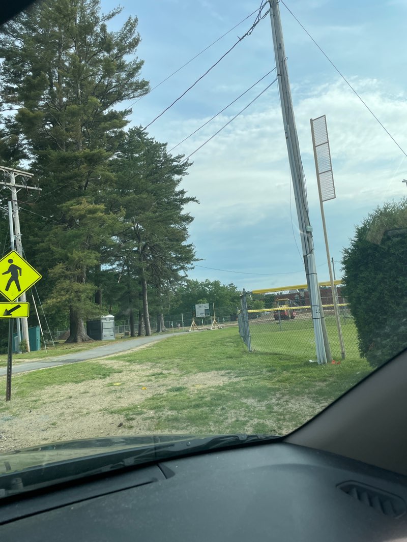walking near me in Robie Park in summer