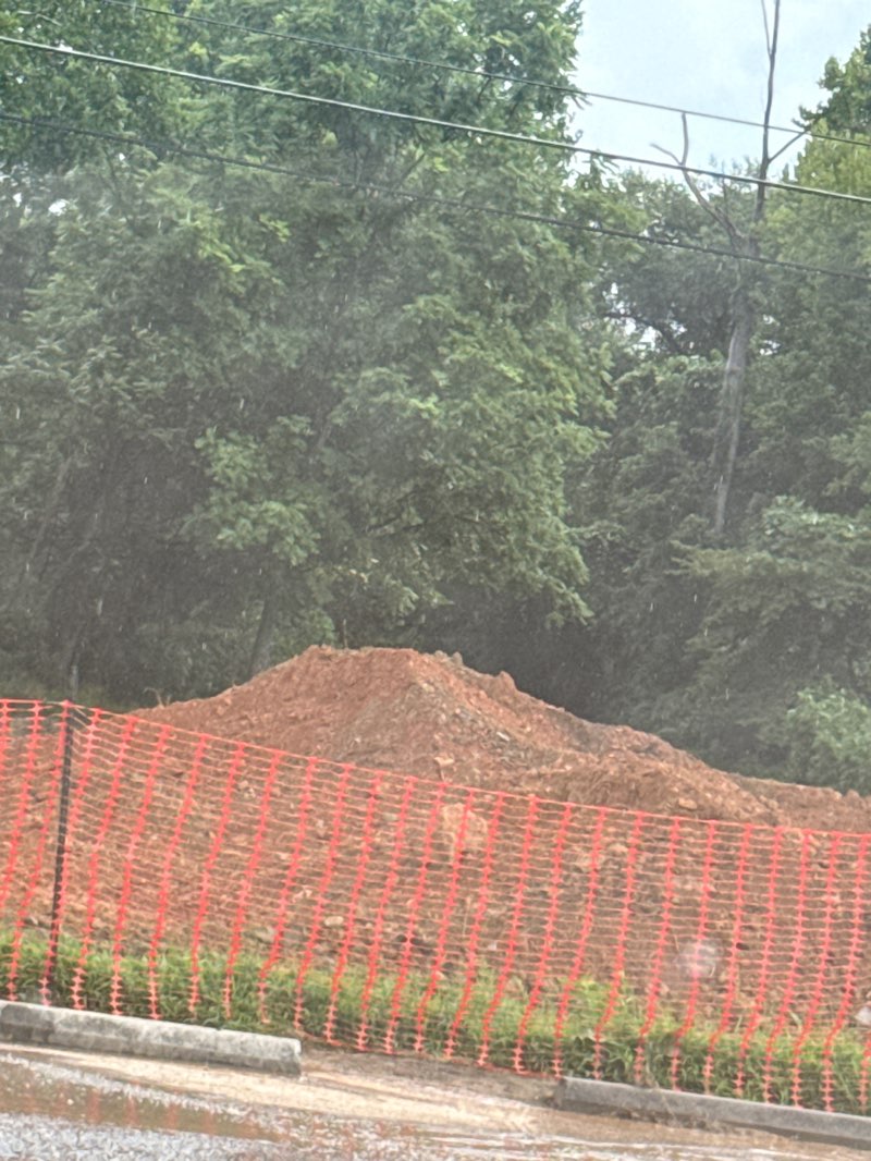 walking near me in Happy Valley Park (South) in autumn