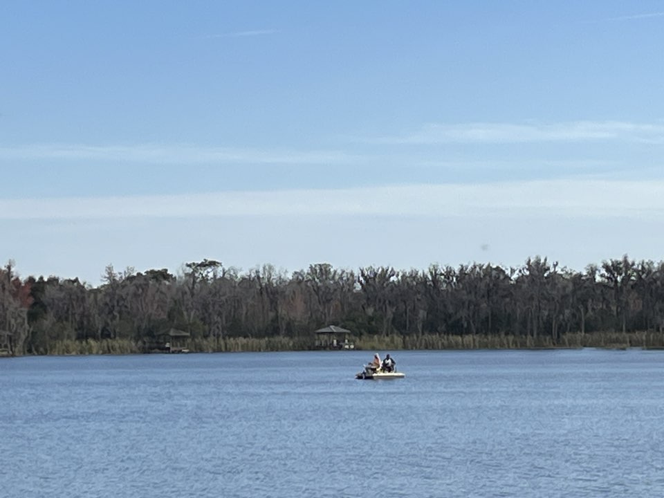 walking near me in Wilderness Lakes Lodge Area in winter