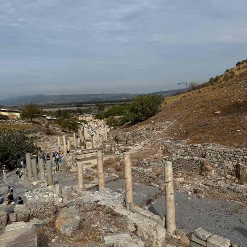 Будь в форме emerald72 post image