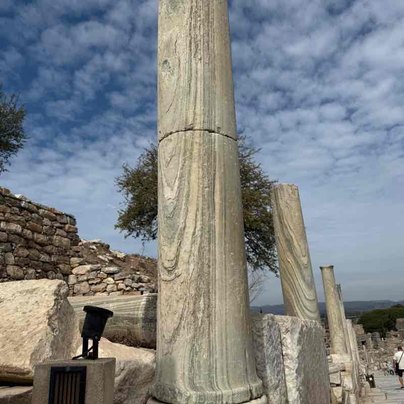 Будь в форме emerald72 post image