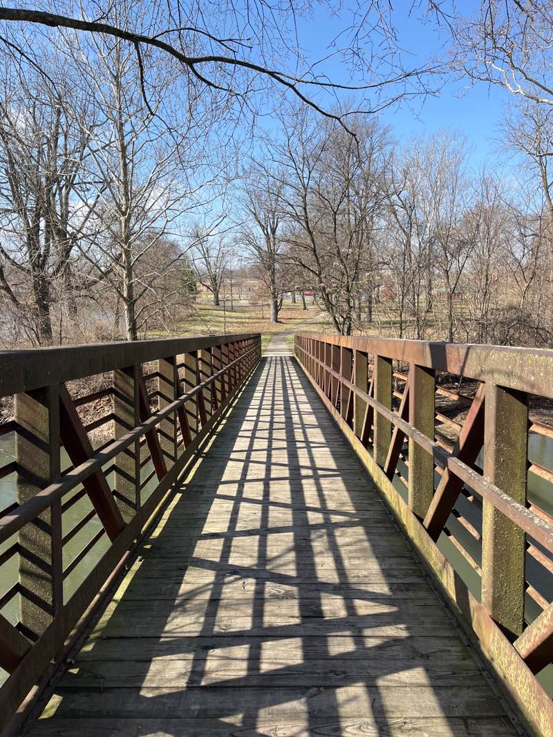 walking near me in Rogers Park in winter