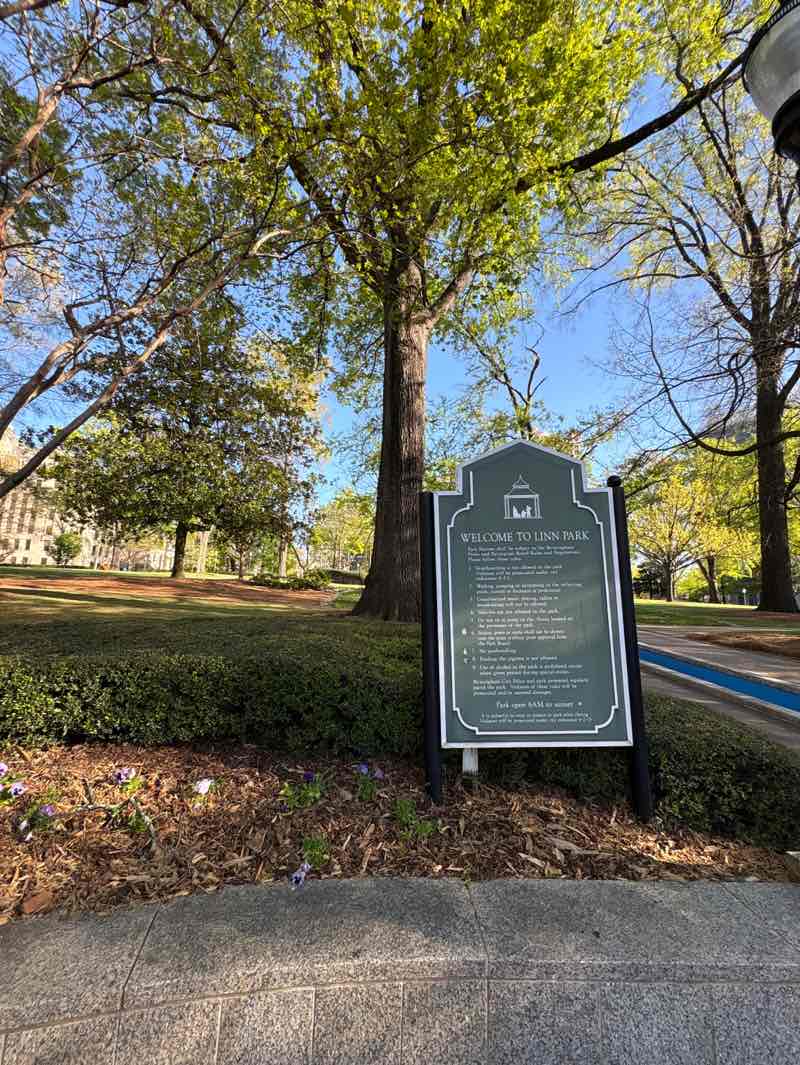 walking near me in Linn Park in spring