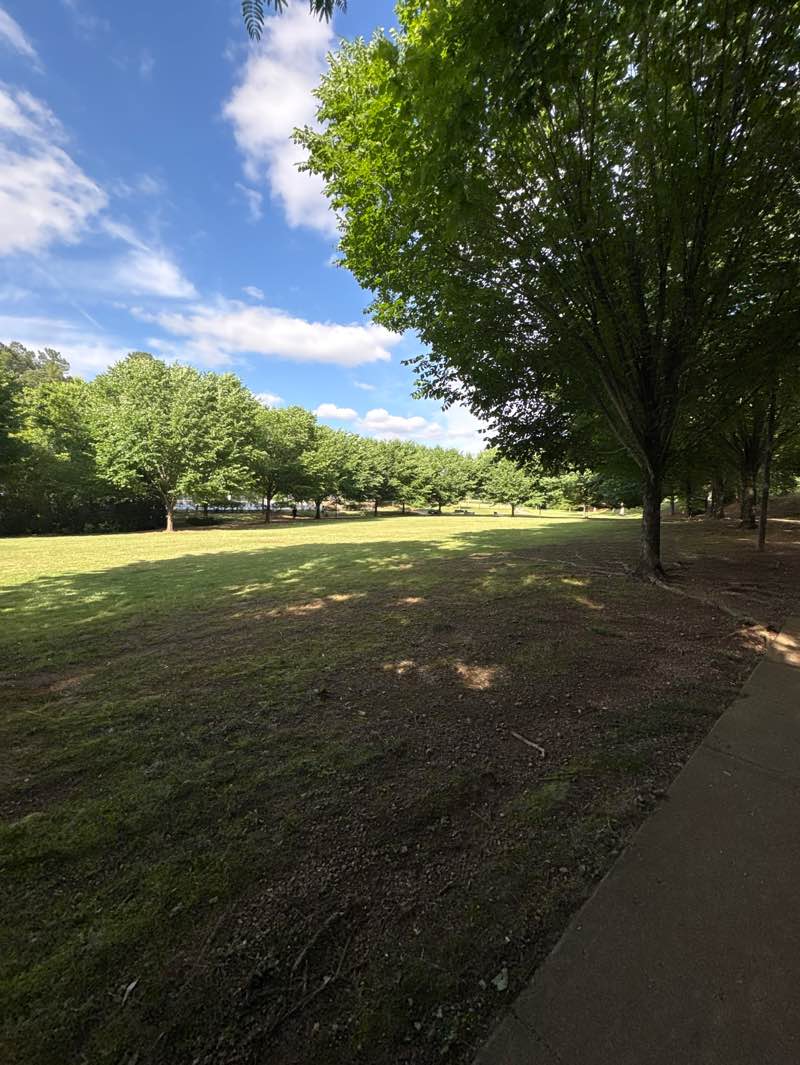 walking near me in Crestwood Park in spring
