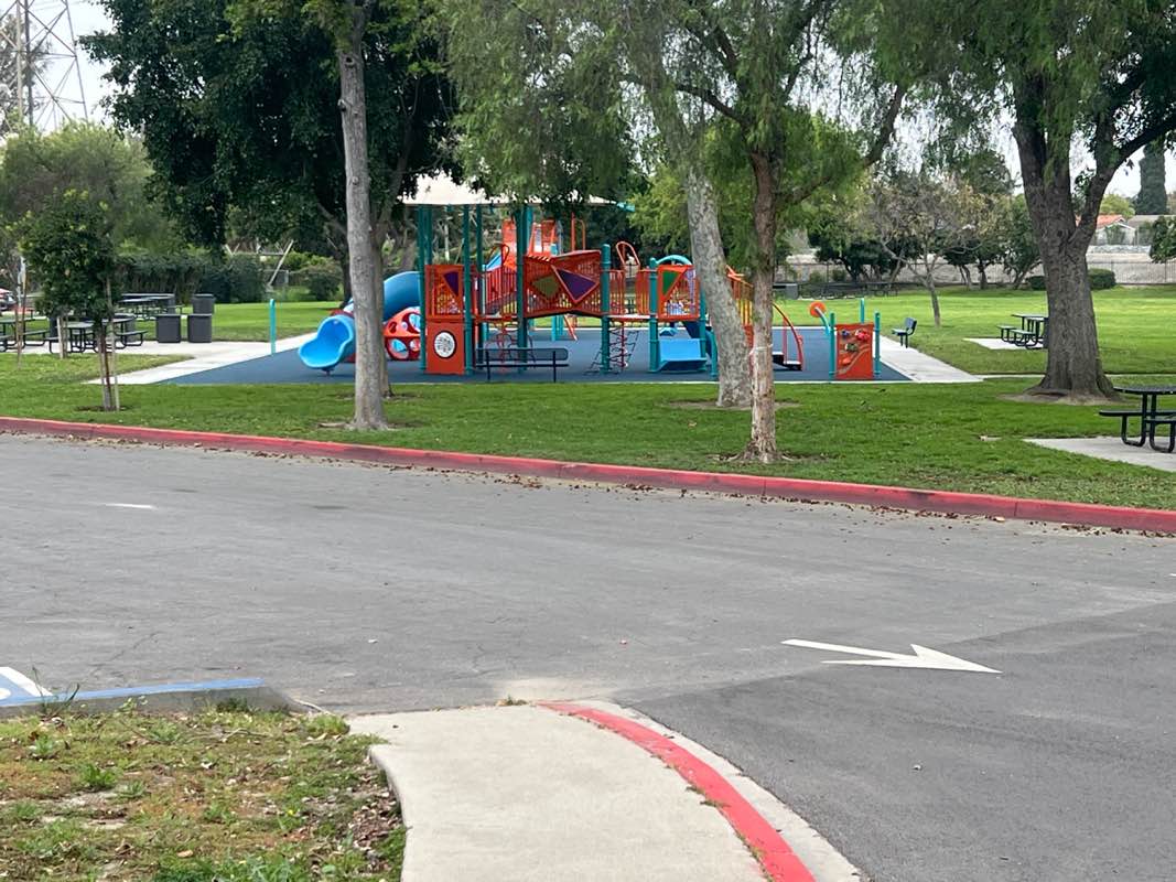walking near me in Santa Fe Springs Park in spring