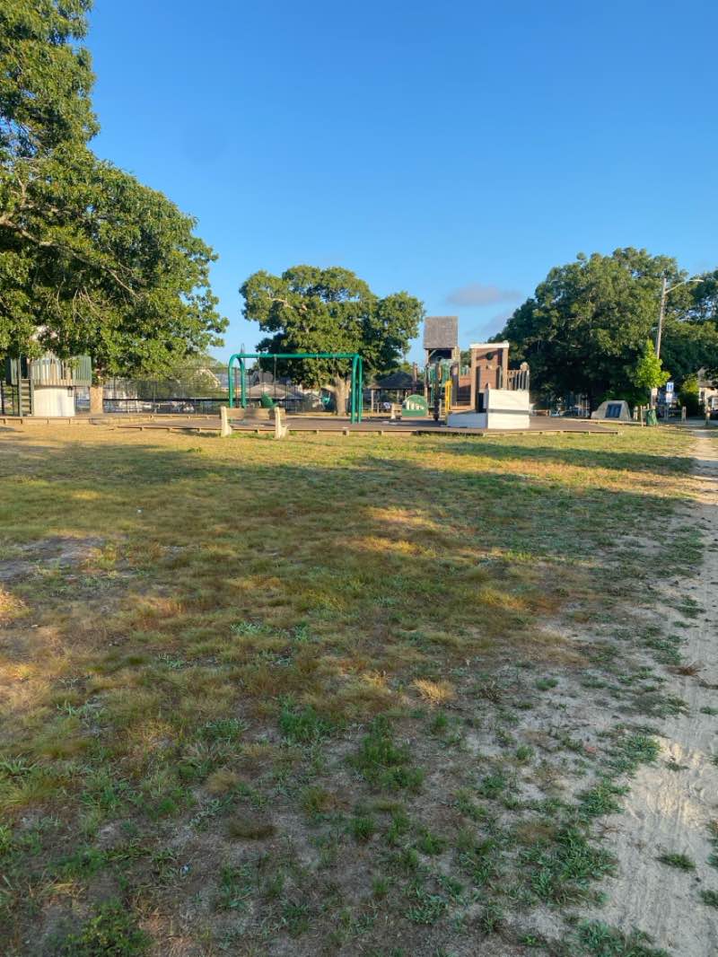 walking near me in Niantic Park in autumn