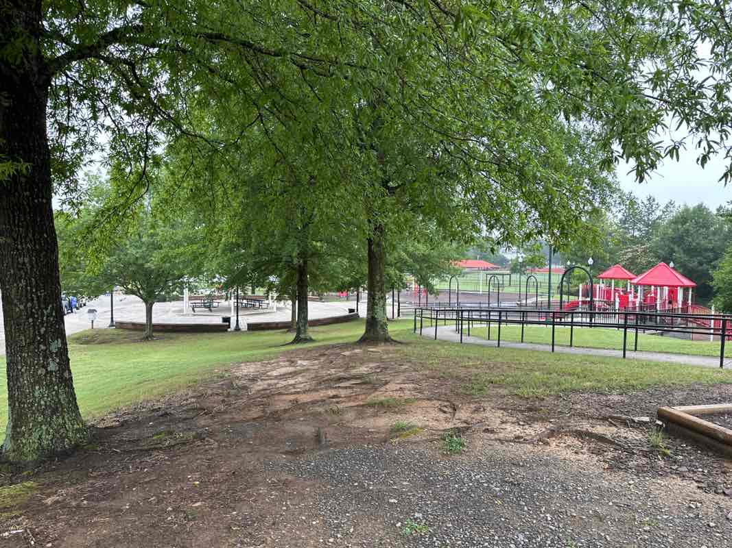 walking near me in Heritage Point Park in summer