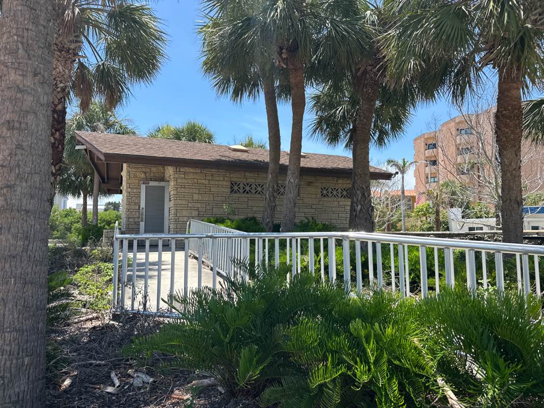 walking near me in Tiki Gardens in summer