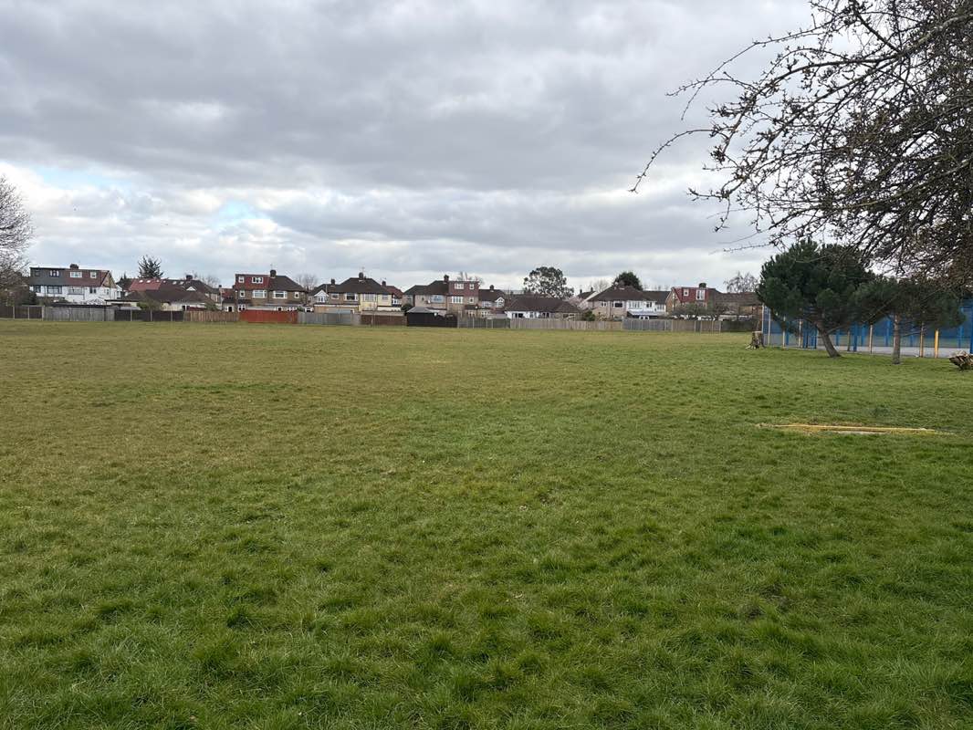 walking near me in Dean Park in spring