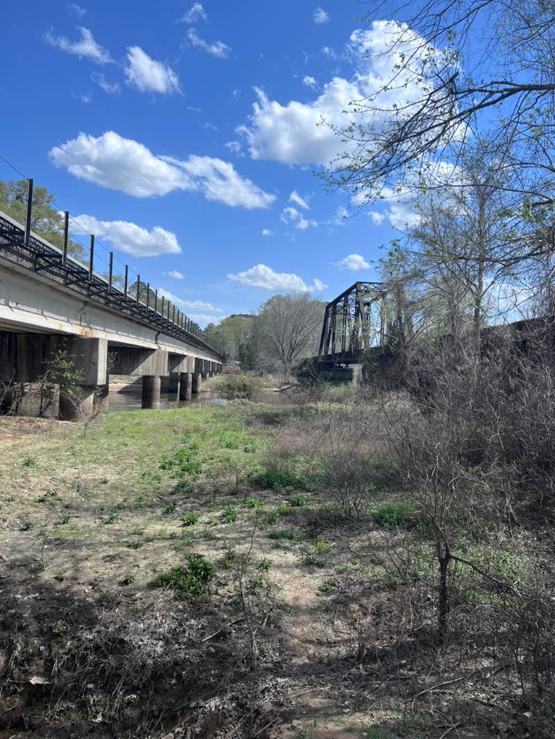 walking near me in Port Jefferson History & Nature Center in spring