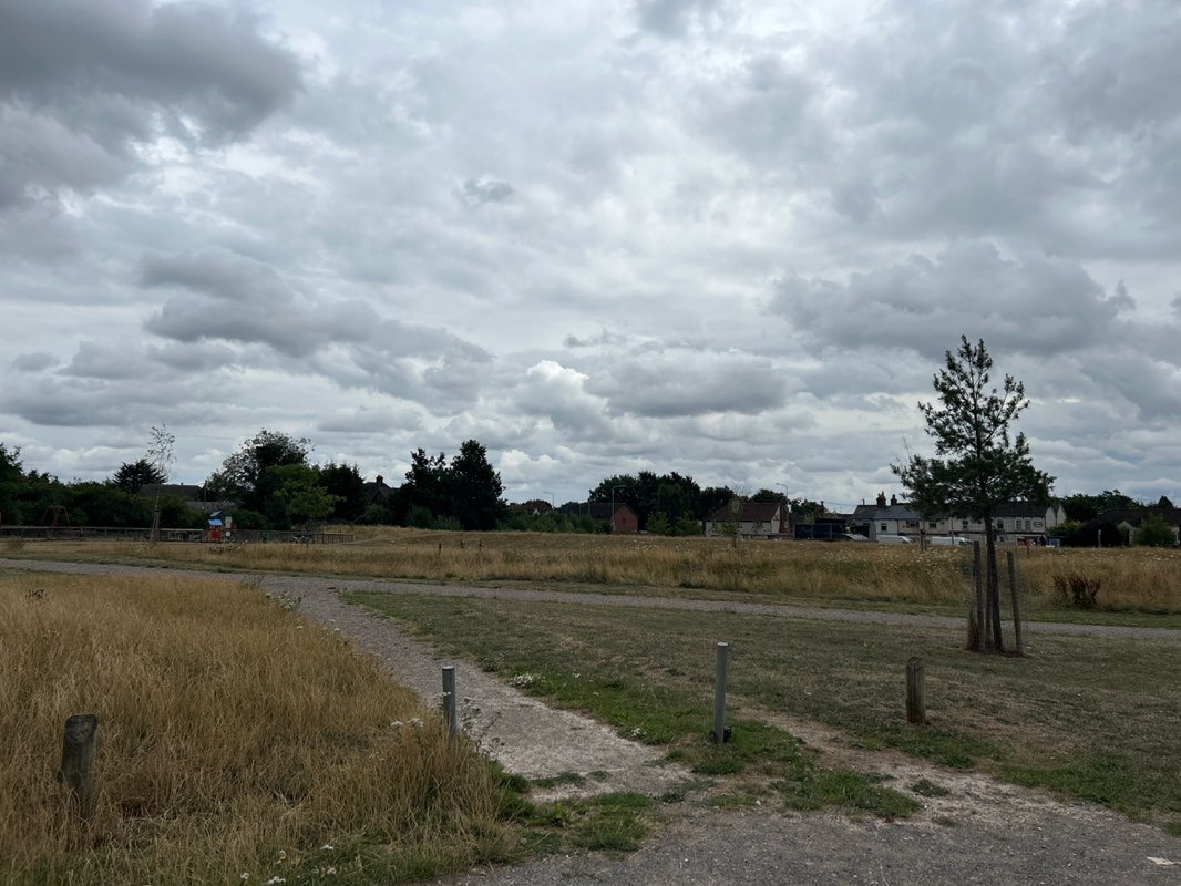 walking near me in Dunstan Green in autumn