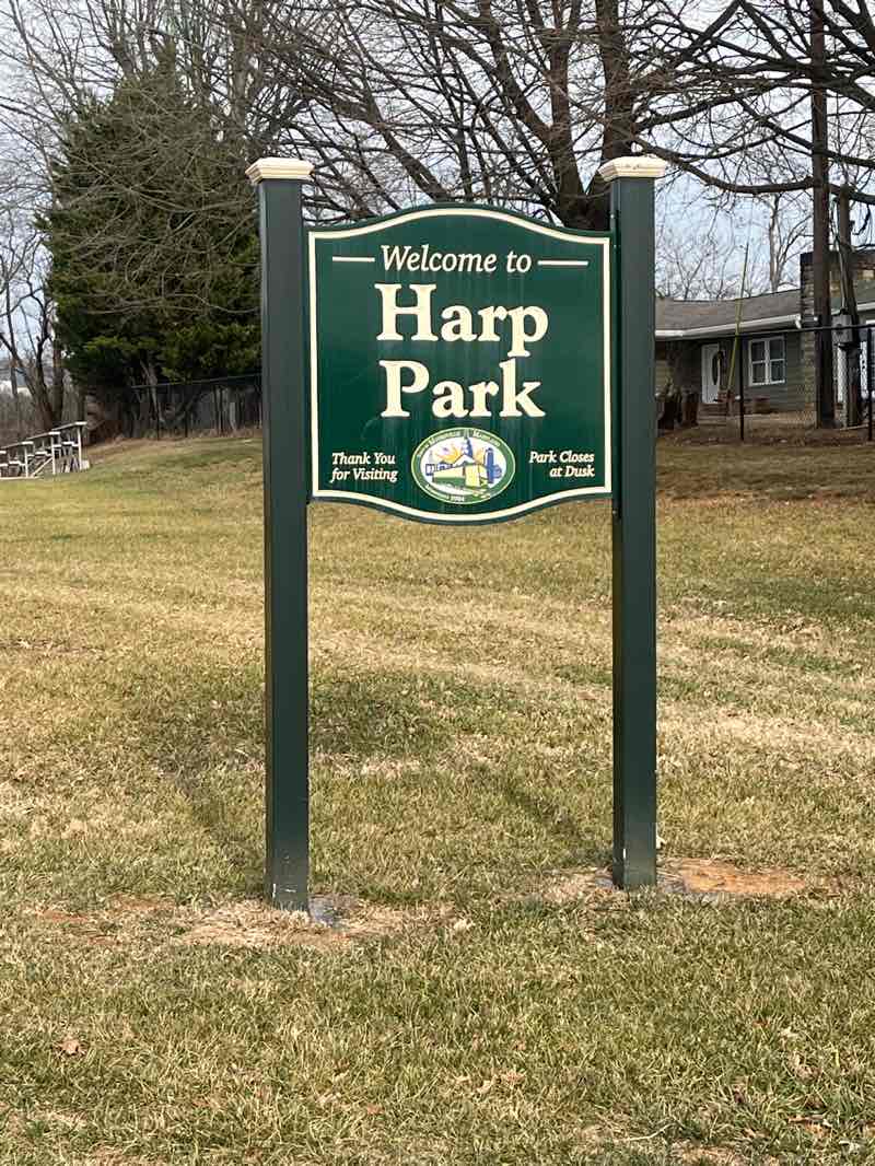 walking near me in Myersville Community Park in winter
