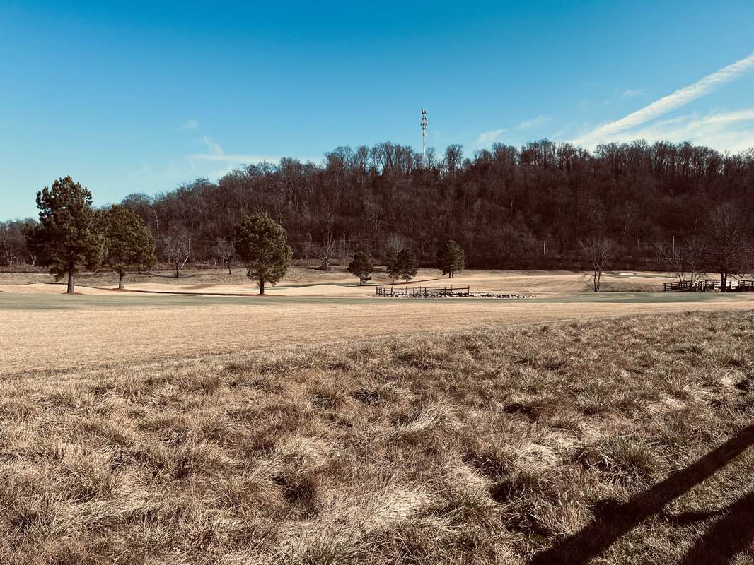walking near me in Cherokee Farm Shoreline Park in winter