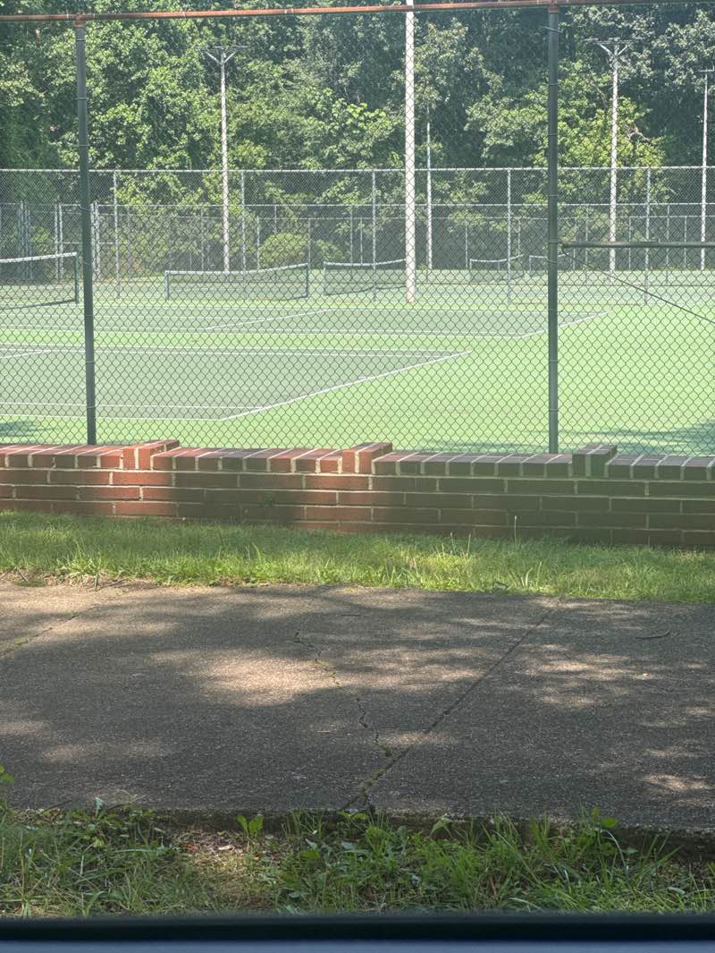 walking near me in Mill Creek Valley Park in summer