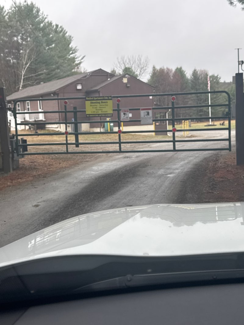 walking near me in Flavell Crossing Conservation Area in spring