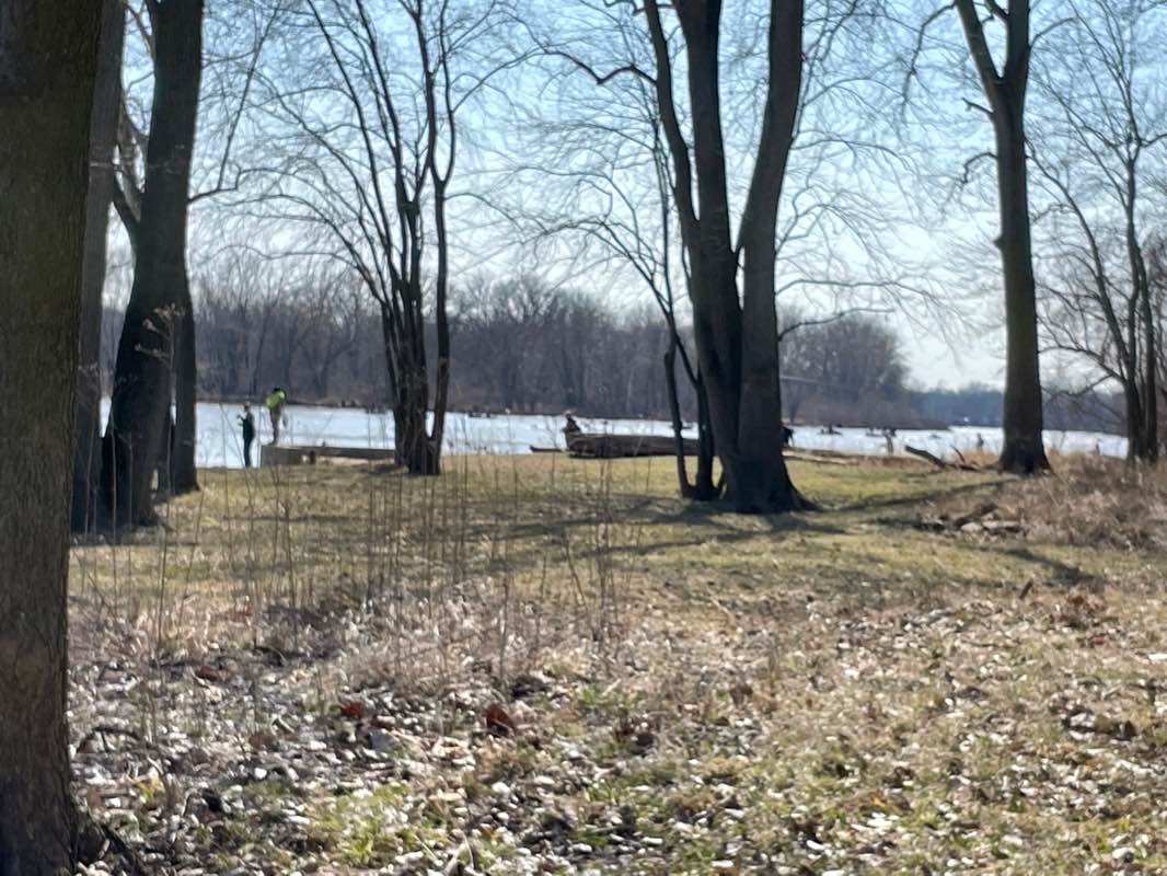 walking near me in Towpath Park in winter