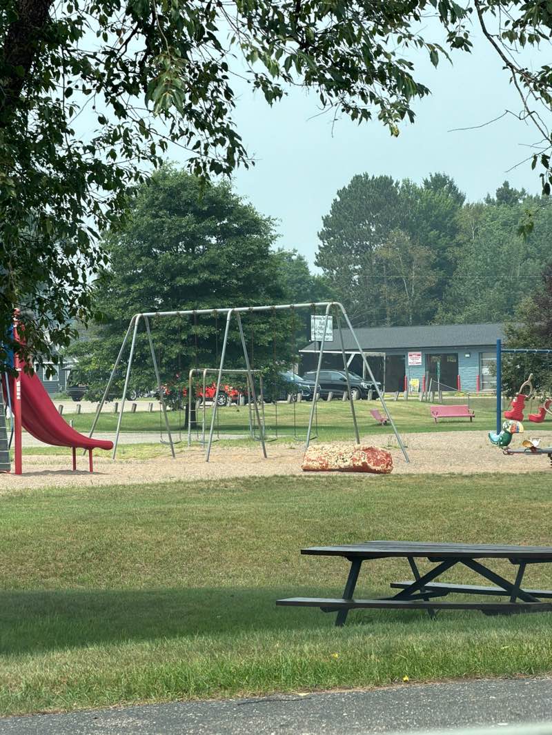 walking near me in Sunnyside Park in summer