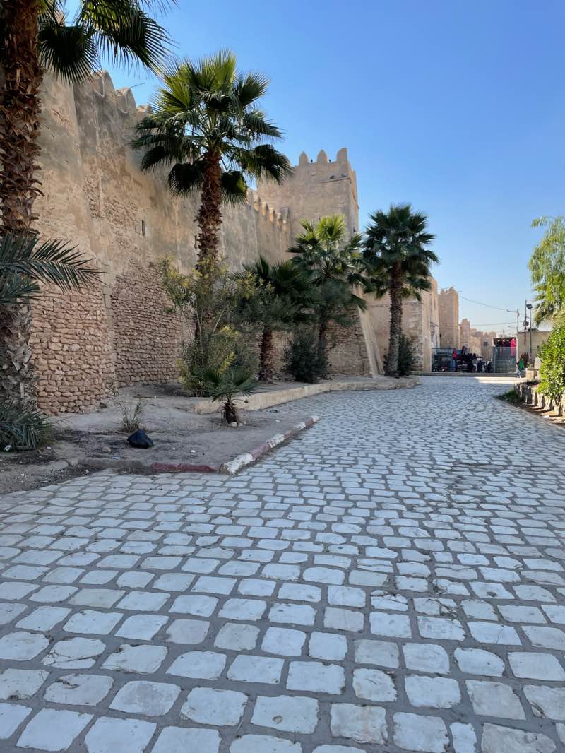 walking near me in المرأة والطفل in winter