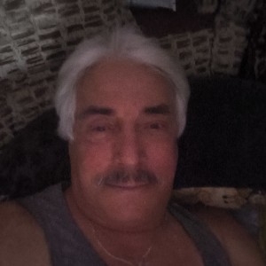 Юрий 1957 активная ходьба спасёт от болезней и лишнего веса в зрелом возрасте.!! Сбросил 22кг!!