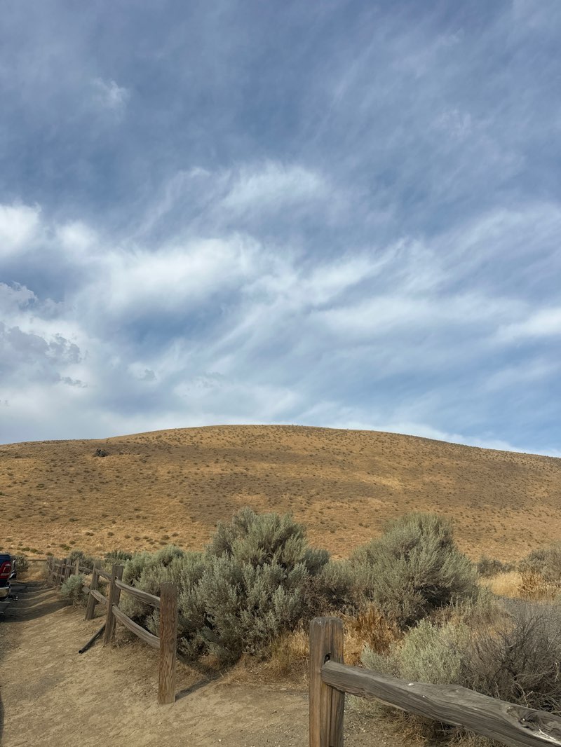 walking near me in Trailhead Park in autumn