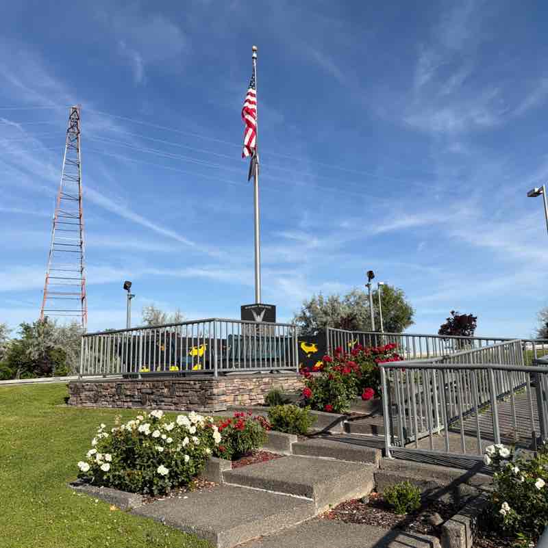Modesto post 1