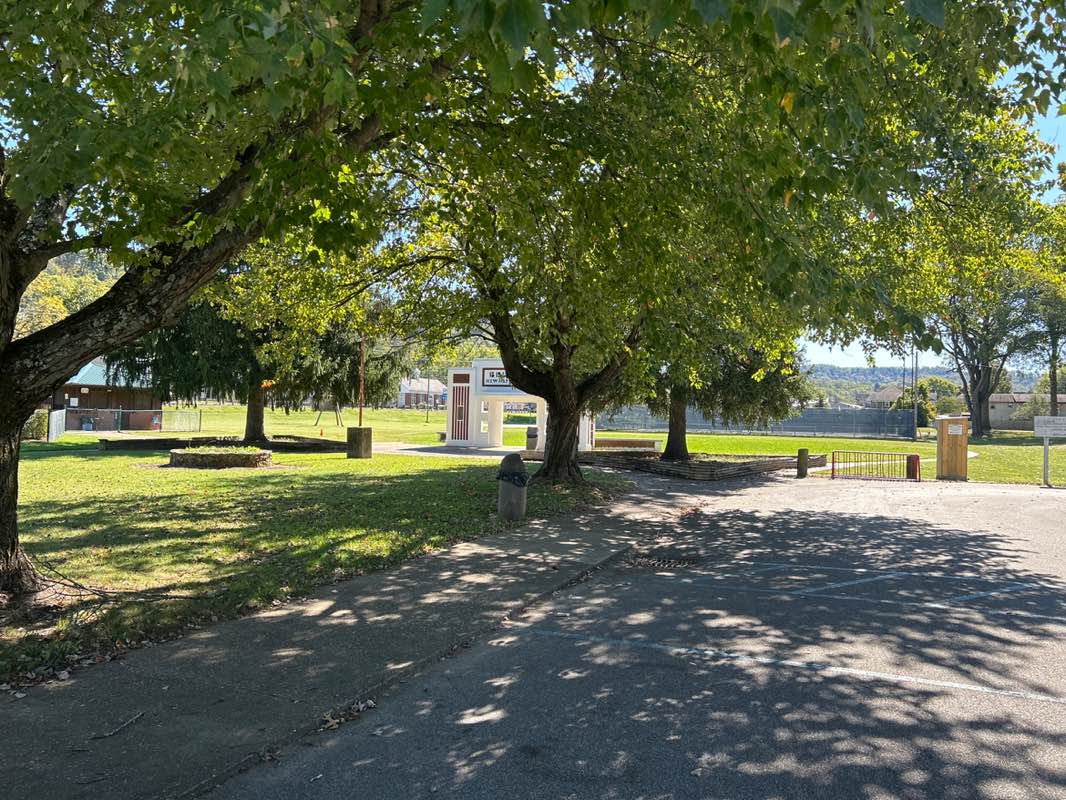 walking near me in Bruce Park in autumn