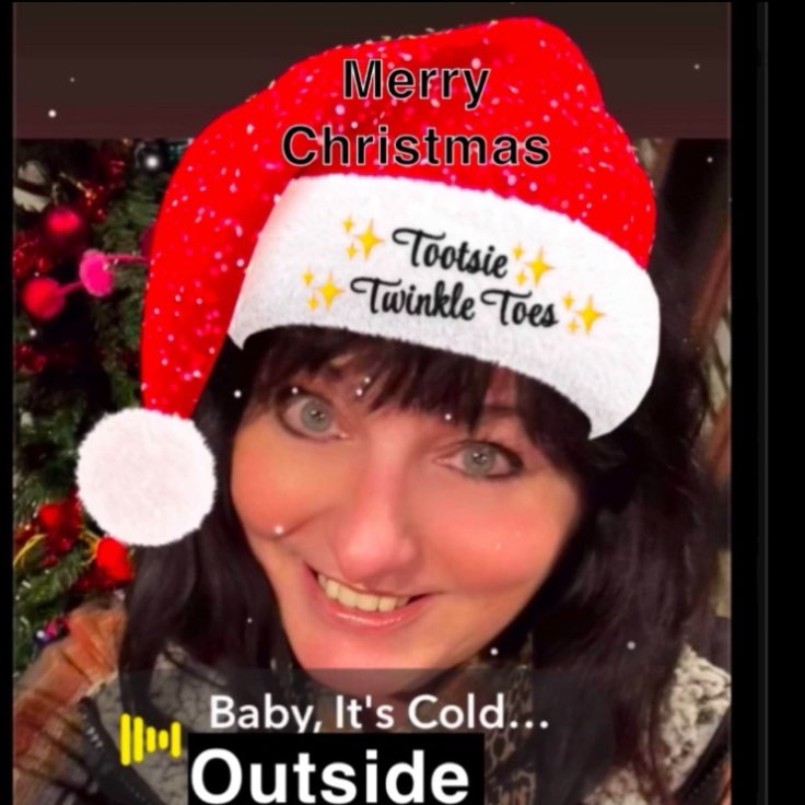 🙋🏻‍♀️🌼🎄𝒯ℴℴ𝓉𝓈𝒾ℯ 𝒯𝓌𝒾𝓃𝓀𝓁ℯ 𝒯ℴℯ𝓈✨🌼🎄 profile