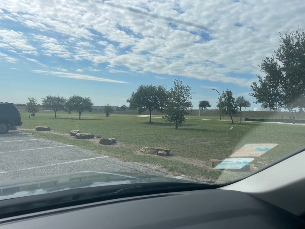 walking near me in Manuel C. Castilla Park in autumn