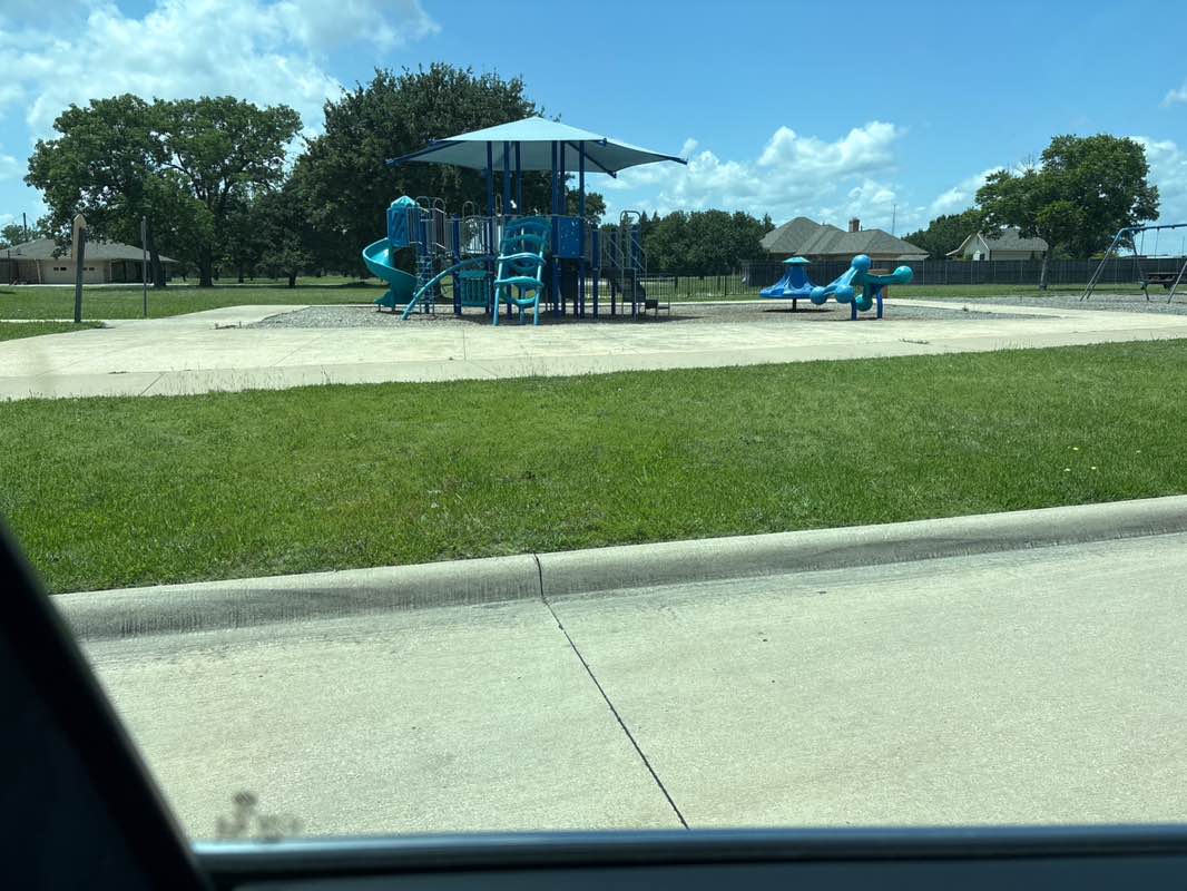 walking near me in Eureka Park in summer