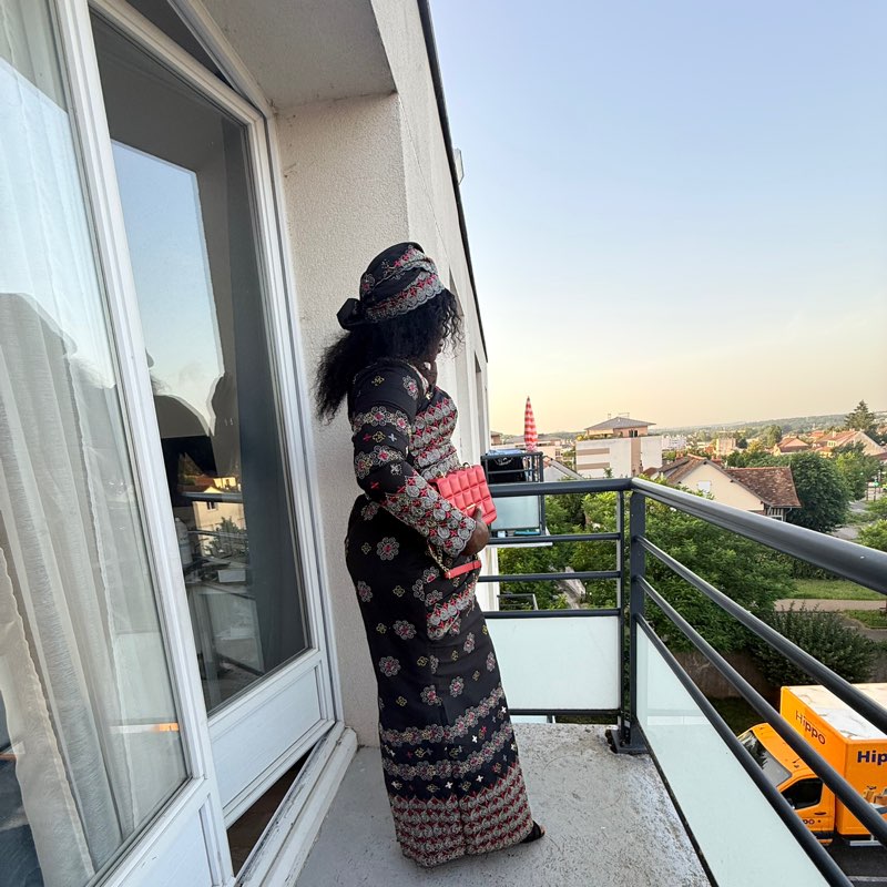 Ami🙎🏾‍♀️🇫🇷🇸🇳☺️