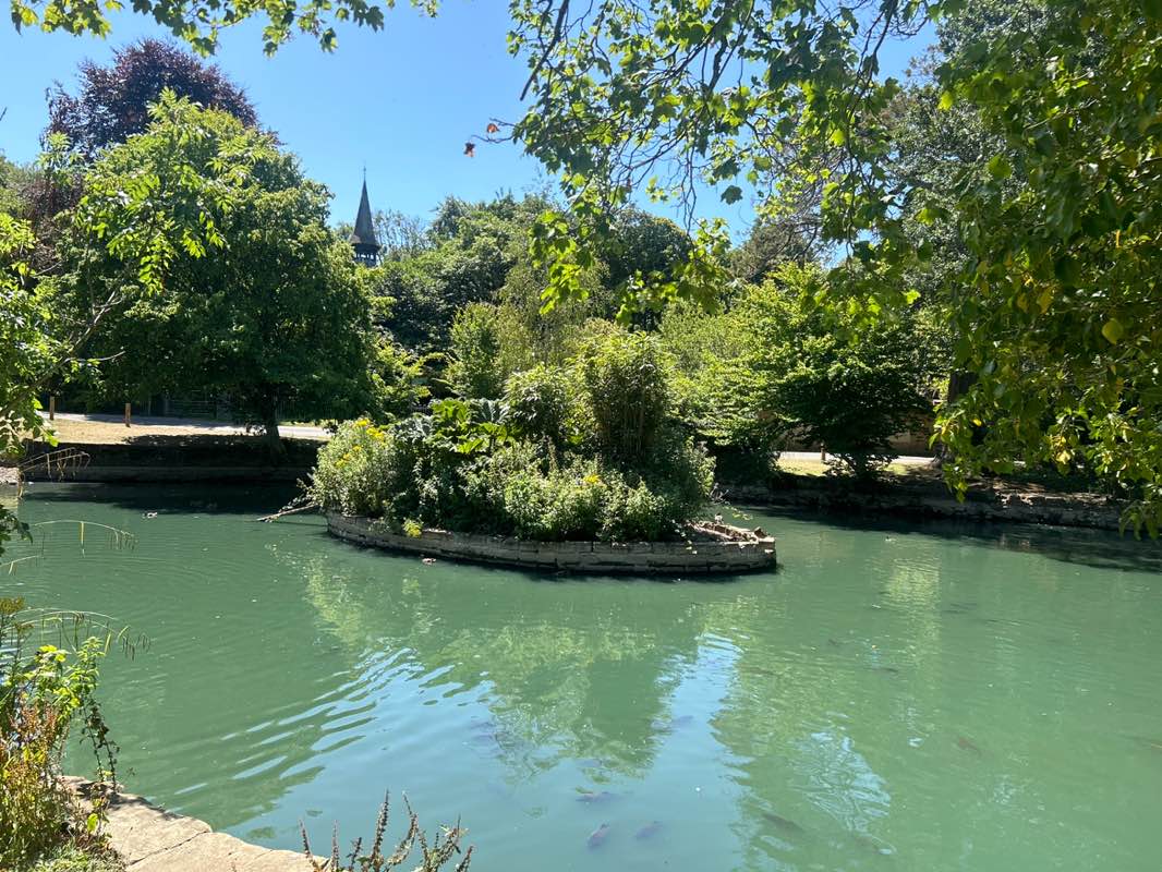 walking near me in Big Meade in summer