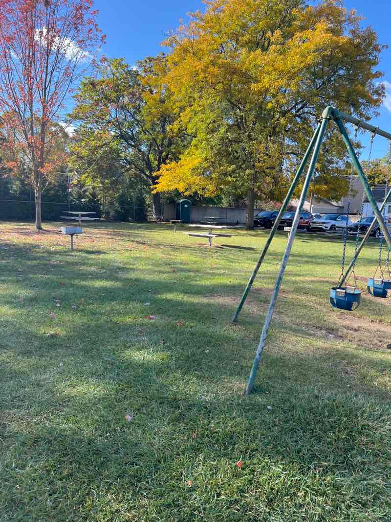 walking near me in Hunter Park in autumn