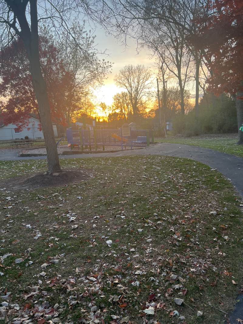 walking near me in Bloomfield Knolls in autumn