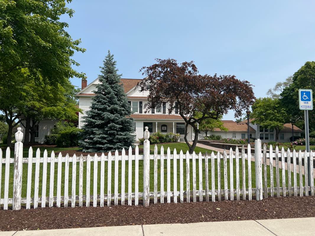 walking near me in Burgh Historical Park in summer