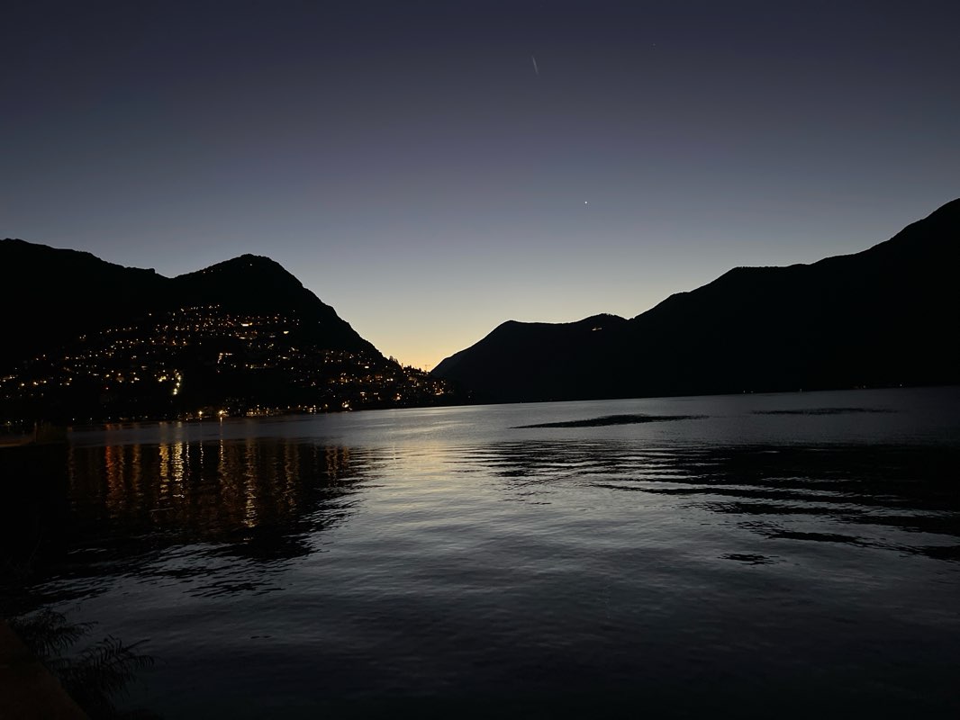 walking near me in Parco Florida in autumn