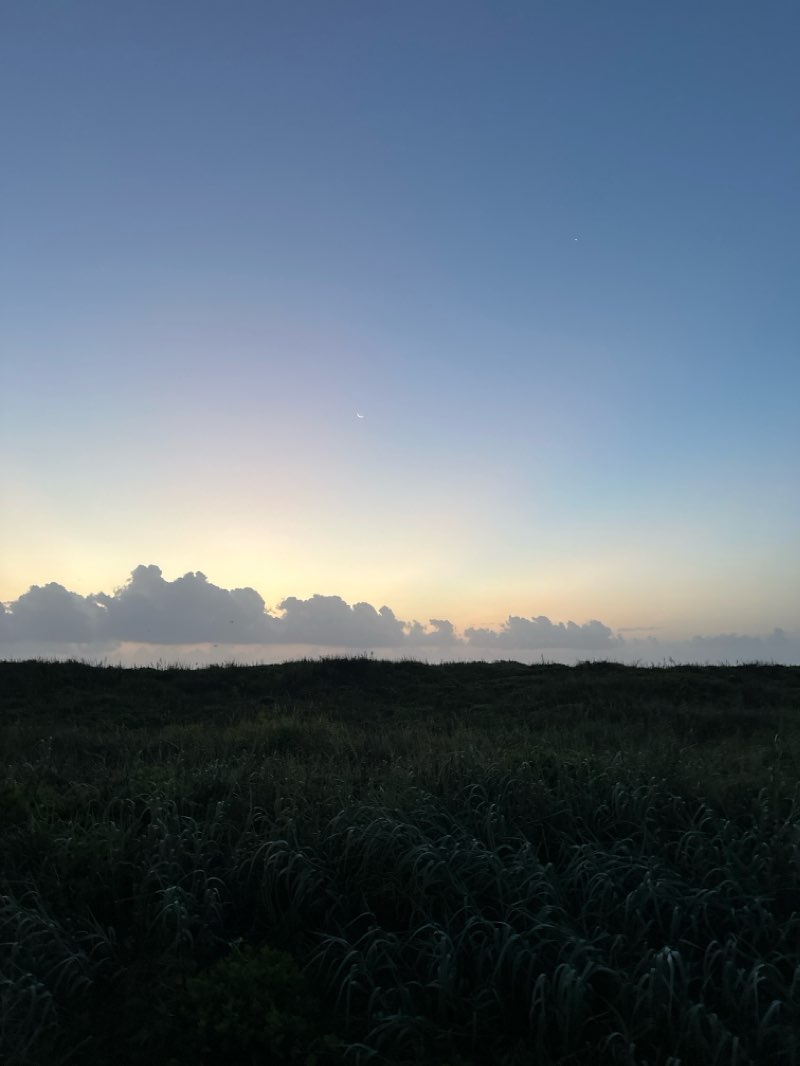 walking near me in Isla Blanca Park in summer