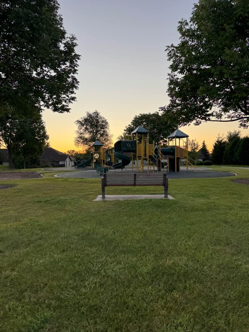 walking near me in Market Street Park in autumn